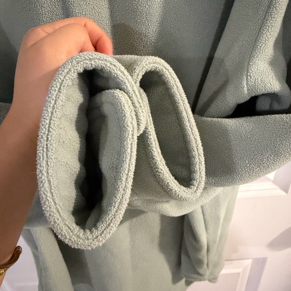 Aritzia TNA Polar Button-Up Fleece Shirt Jacket - #5 - Picture 7 of 7